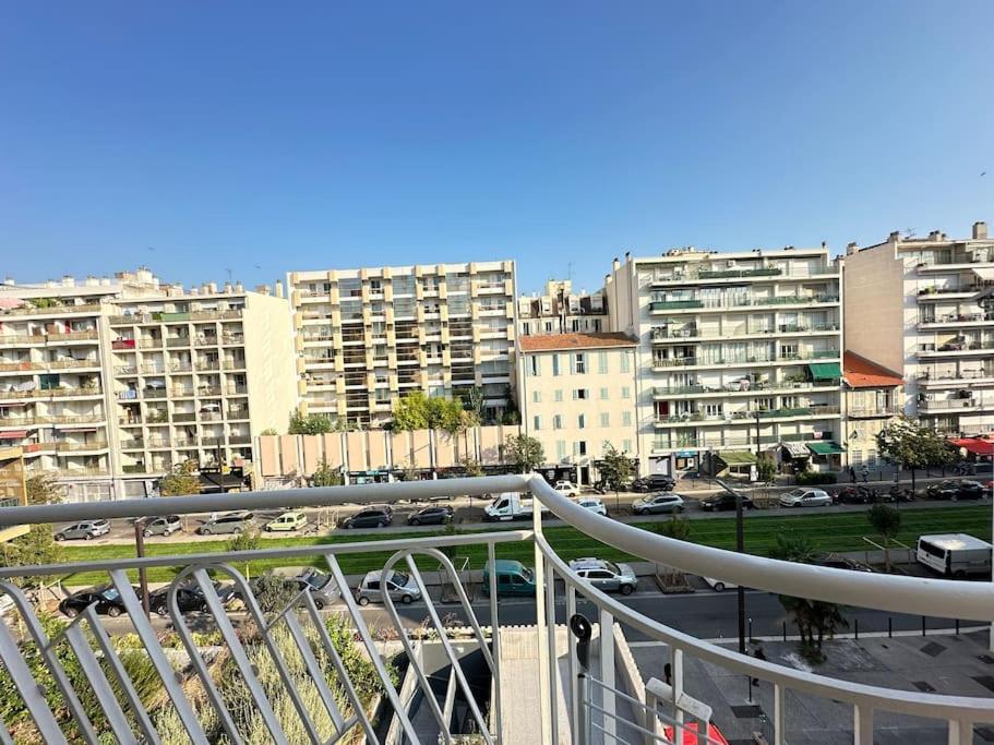 Appartement Avec 4 Chambres Doubles - Proche De La Mer, Des Transports Et De La Promenade Des Anglais Ницца Экстерьер фото